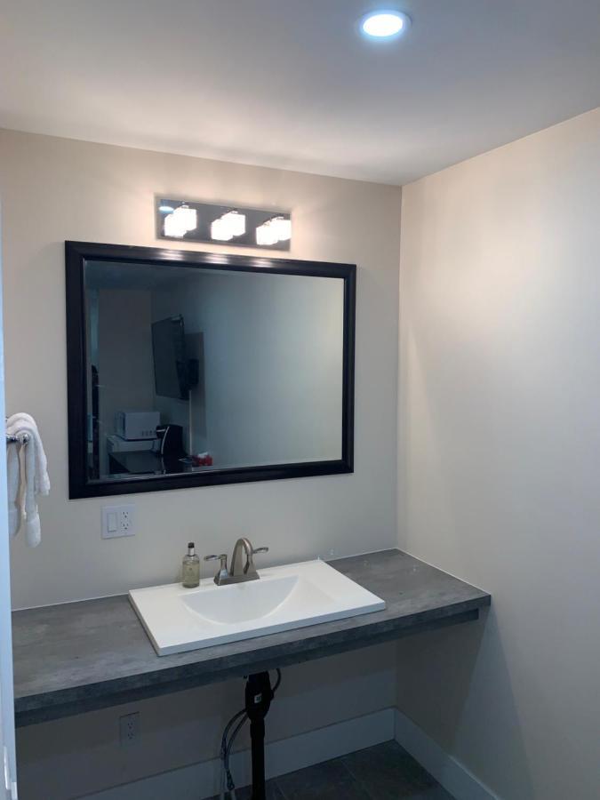 Westport Station Motel Экстерьер фото